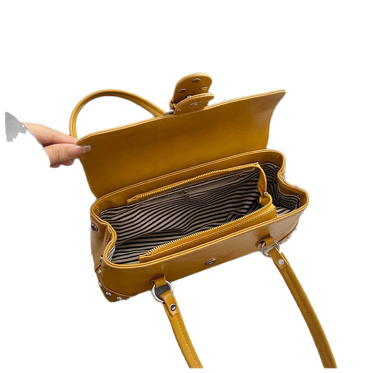Nicho transfronterizo bolso de locomotora retro mujer otoño / invierno 2025 nuevo estilo de moda bolso de hombro de brazo bolso de viaje