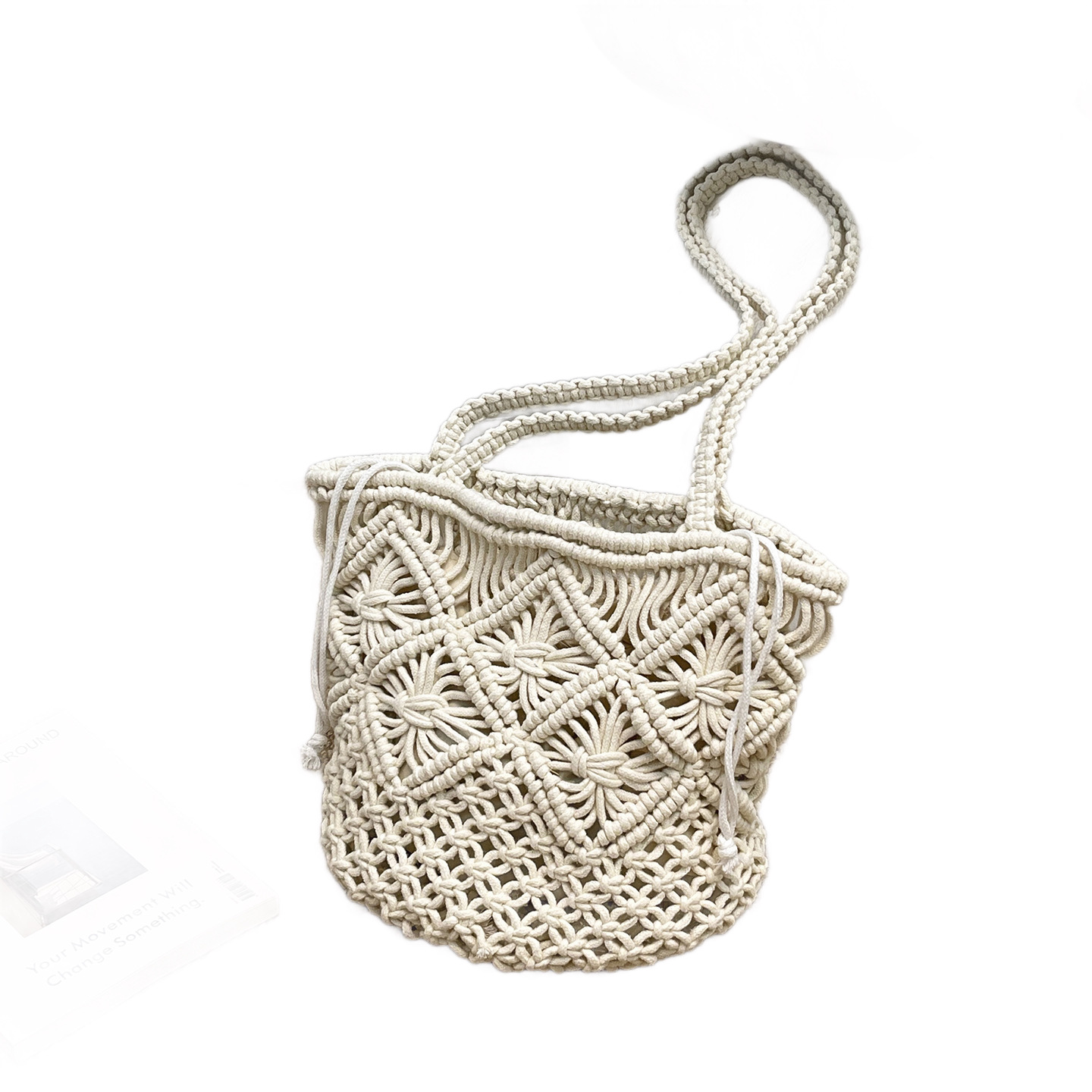 Geweven rattan schoudertas met leren afwerking manden tas_voghion.com