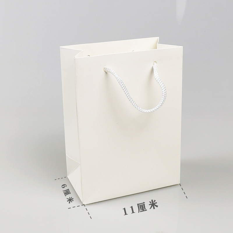 Joyero de lazo Caja de regalo de flor de rosa Bolsa de mano con certificado de tela plateada Collar Pulsera Anillo (sin disparo único)