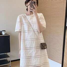 女装减龄小香风连衣裙女2026夏季新款宽松遮肉气质镂空蕾丝裙子女