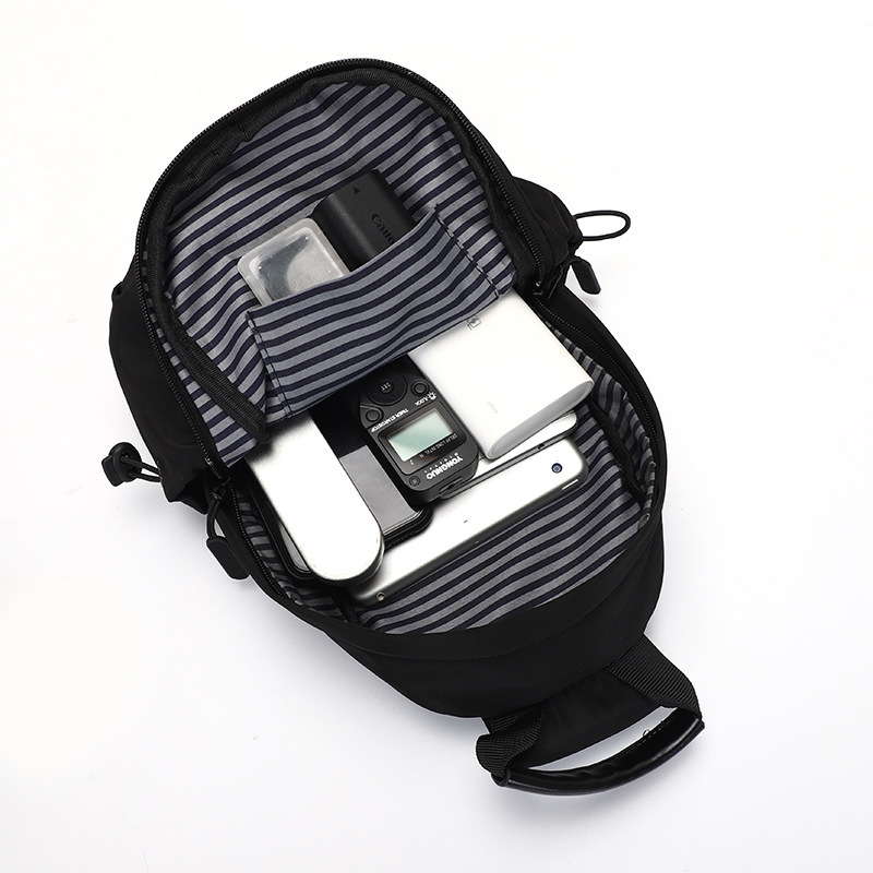 Men's Outdoor Casual Wear-resistant Messenger Breast Bag Usb Charging Multi-functional Breast Bag_voghion.com