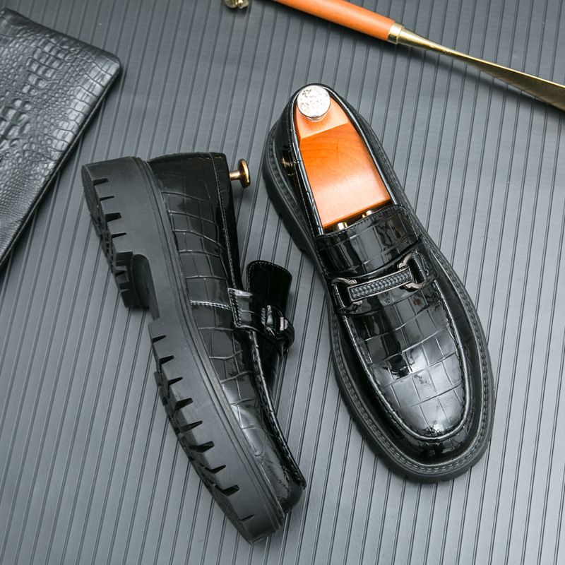 Otoño nuevo estilo británico de negocios zapatos de cuero bajos de cuatro estaciones zapatos únicos cómodos de moda zapatos de hombre zapatos de boda