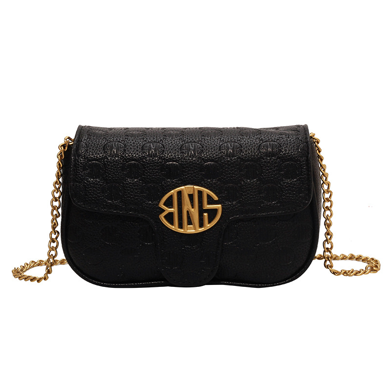 Nuova borsa quadrata piccola in rilievo con trama da donna a catena di marca Xiaoxiang Borsa versatile sotto le ascelle alla moda_voghion.com