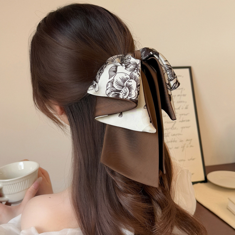 軽くて豪華で絶妙なプリントの高品質サテンポニーテールクリップ、ドレープハーフタイヘアクリップ、女性向けの多用途でファッショナブルな新しいヘアクリップ|undefined