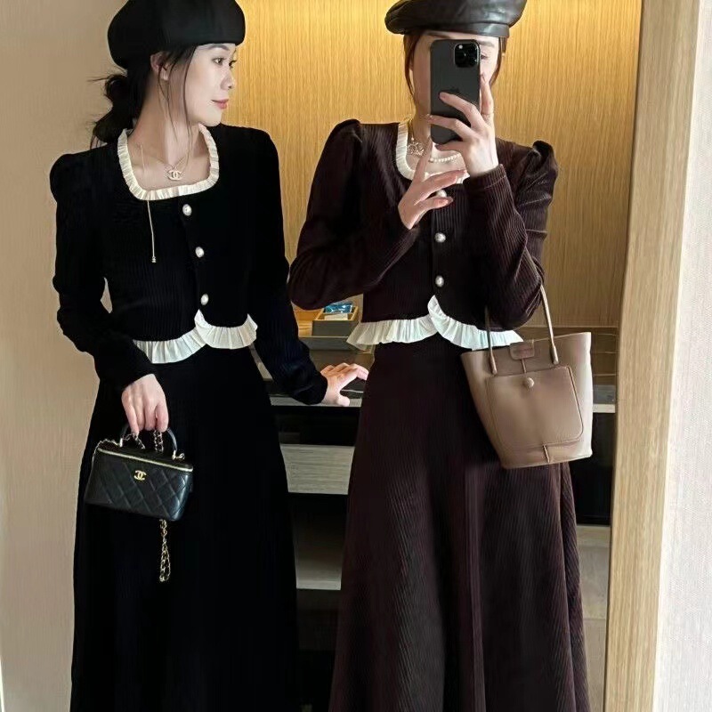 2023 spring new French slimming corduroy stitching lace top half-length dress two-piece suit for women European goods