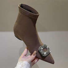 内增高短靴女秋冬新款尖头时尚水钻扣法式平底后拉链短筒瘦瘦靴子