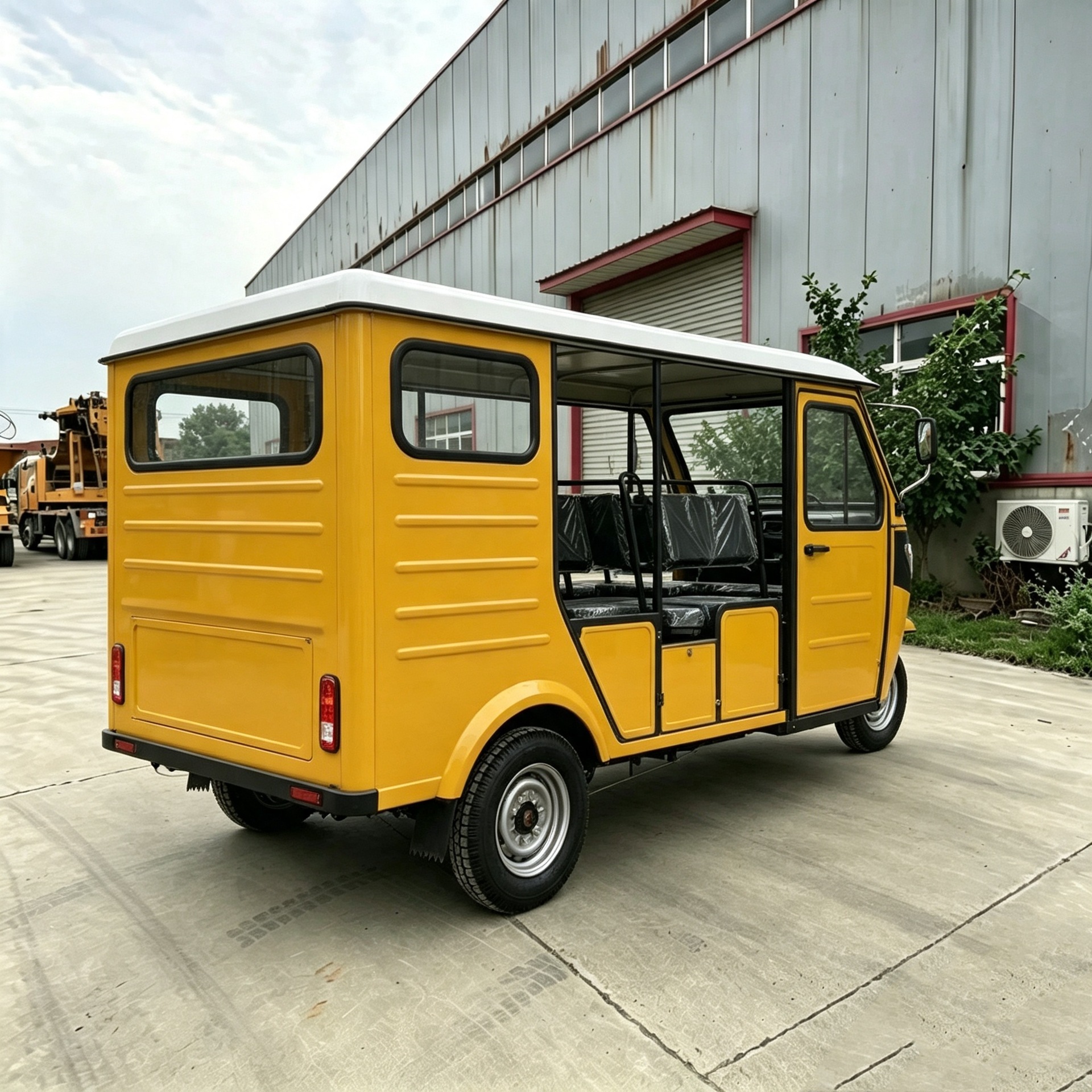 Large-space fuel-powered passenger tricycle taxi with multi-seater rainproof cabin and powerful engine, suitable for rural areas in Africa