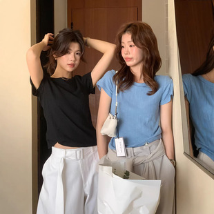 THE LIMON���ʾG�輡��������A�I�������ٴ����e����T��Ů����