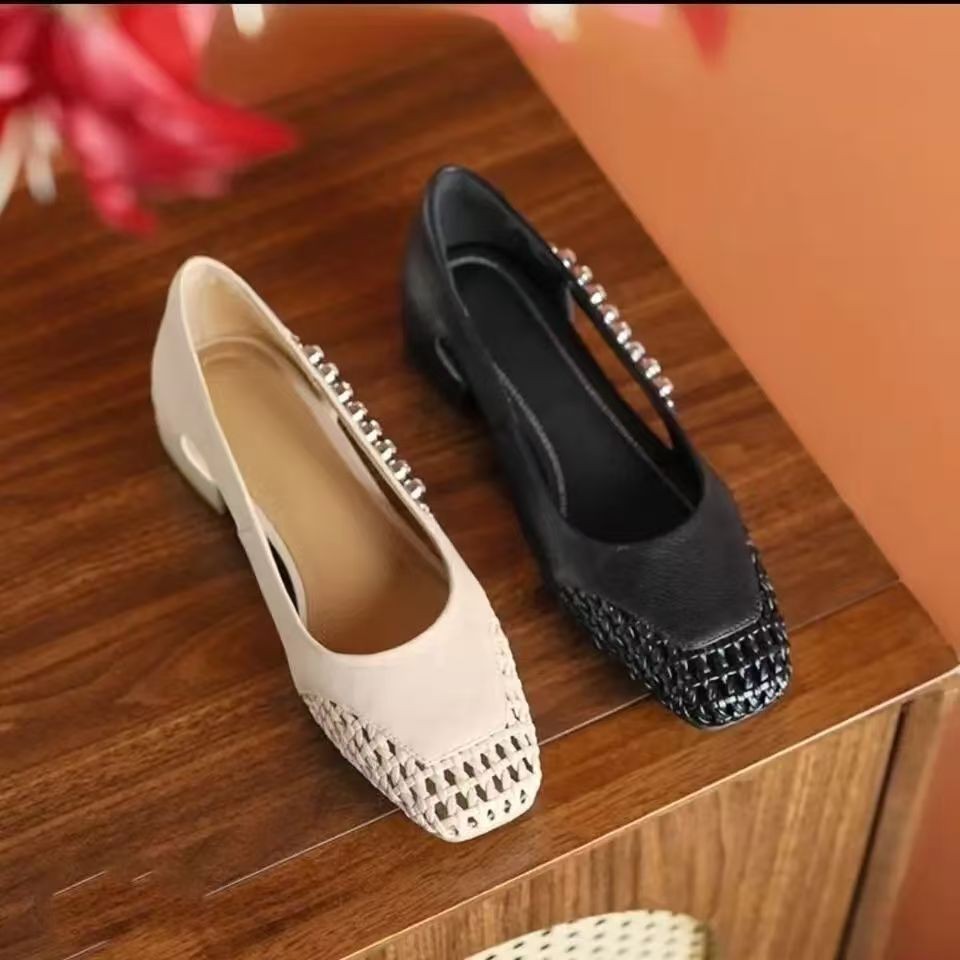 2026 nuevo estilo con falda francesa cuadrangular superficial tacones transpirables huecos zapatos Mary Jane cómodos tacones gruesos zapatos de mujer