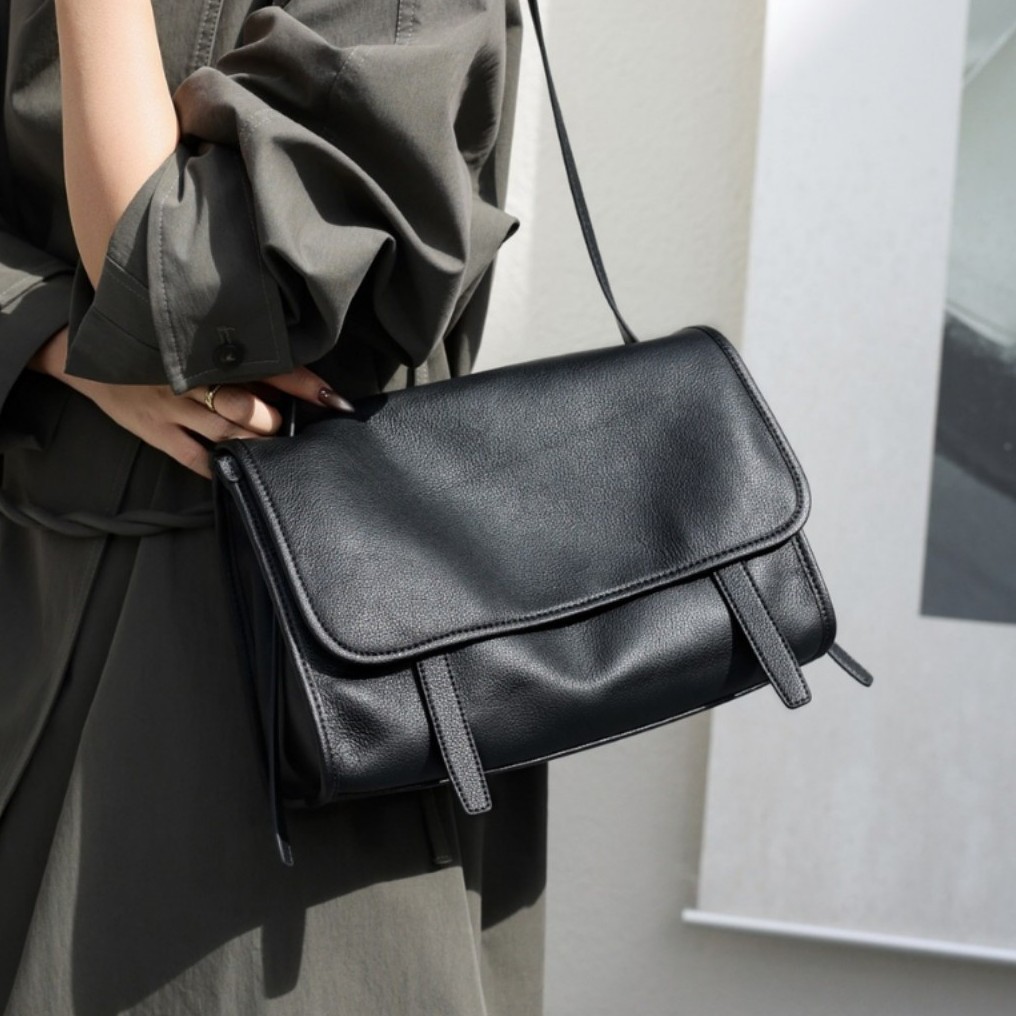 Genuine Leather Women's Crossbody Bag 2026 New Arrival Luxury Vintage Shoulder Bag Fashion Versatile Commuter Handbag