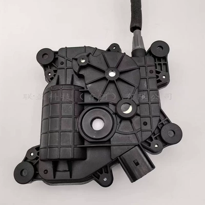 Central locking rear trunk lid lock