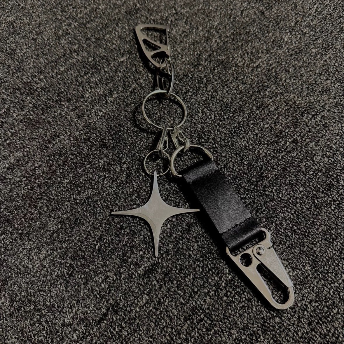 简约ins风设计六芒星钥匙扣不锈钢多功能pu皮吊坠挂件配饰裤链