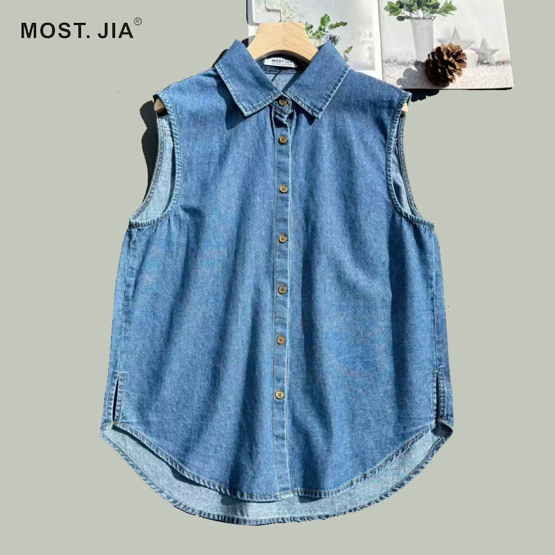 D29 Denim Sleeveless Shirt for Women, Loose Fit, Versatile, Retro Single-Breasted Vest Shirt, New Solid Color Vest