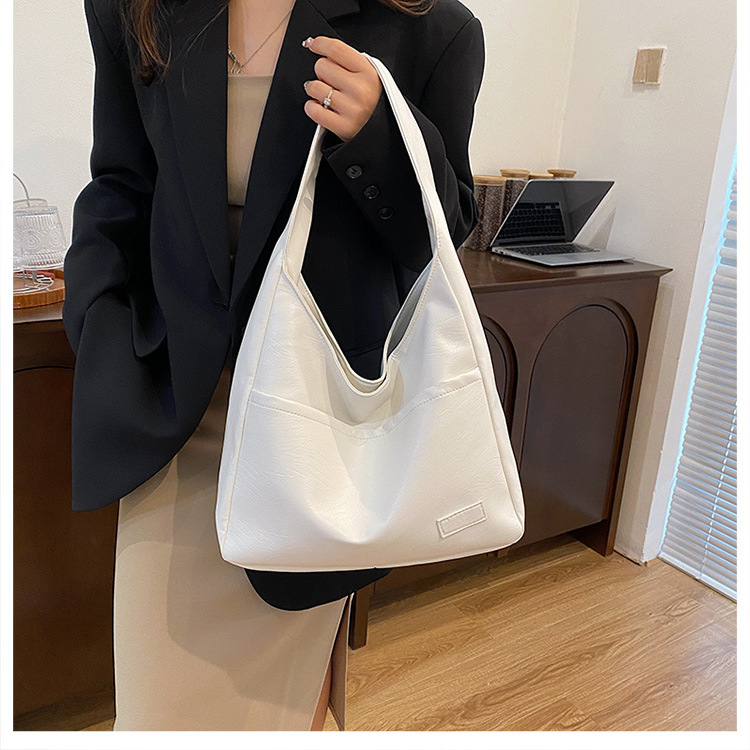 Large-capacity female 2024 new autumn and winter soft leather bucket bag, commuter tote bag, college student class single-shoulder bag undefined