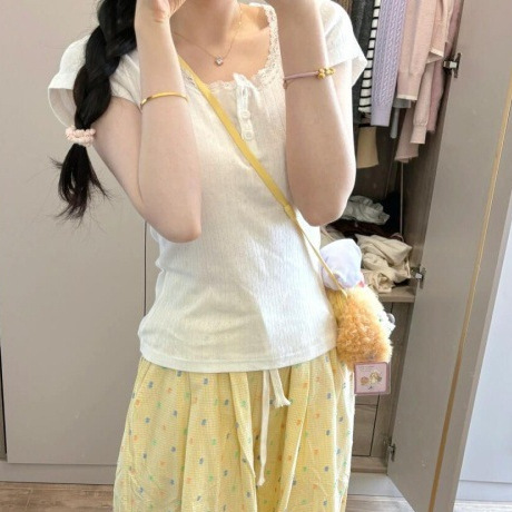 Cross-Border Wholesale White Lace U-Neck Short-Sleeve T-Shirt for Women, Short Style, Elegant and Stylish, Slim-Fit Button-Up Top, Trendy Cross-Border Wholesale White Lace U-Neck Short-Sleeve T-Shirt for Women, Short Style, Elegant and Stylish, Slim-Fit Button-Up Top, Trendy