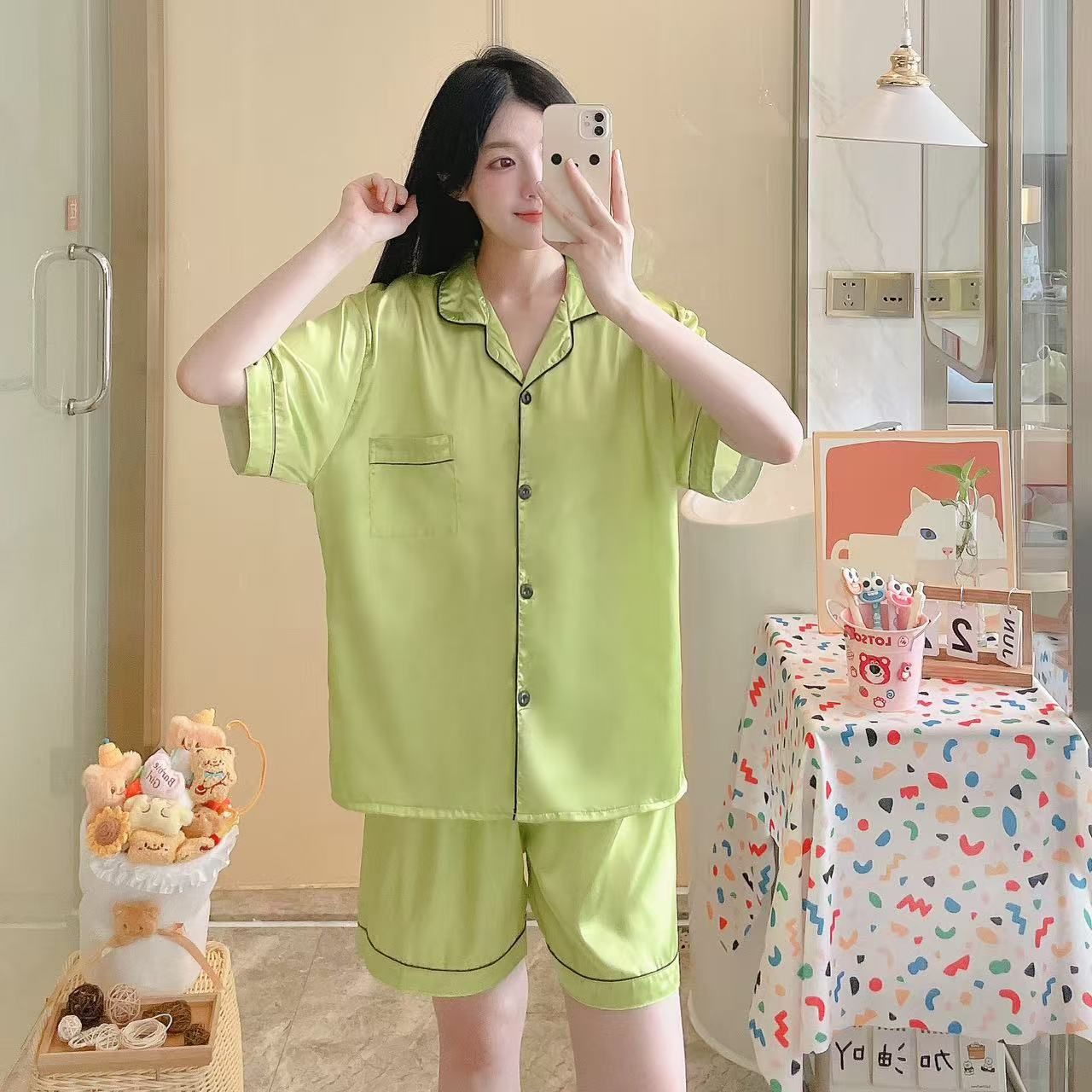 Transfronterizo al por mayor doble cardigán corto de seda pijama de primavera y verano con solapa simple color sólido confortable conjunto de ropa para el hogar