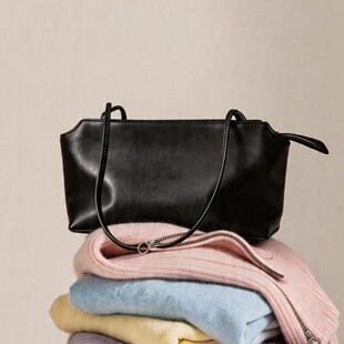 Terrasse Minimalist Lambskin Tote