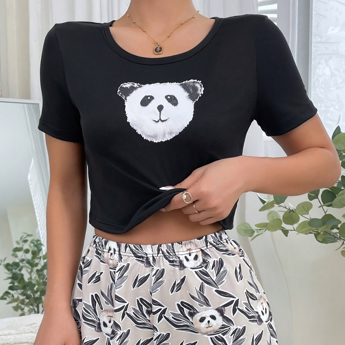 Servicio a domicilio transfronterizo de Amazon Pantalones cortos de manga corta con cuello redondo de verano Pijamas de dos piezas Top casual cómodo Panda