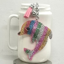 厂家直供饰品创意时尚新品汽车挂饰钥匙扣灵动小海豚钥匙链包挂件