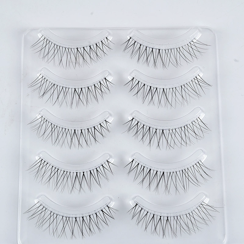 Soft transparent three dimensional false eyelashes
