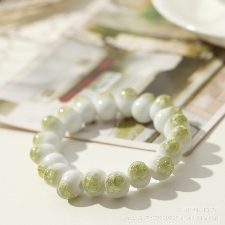 10439350941_1729577103