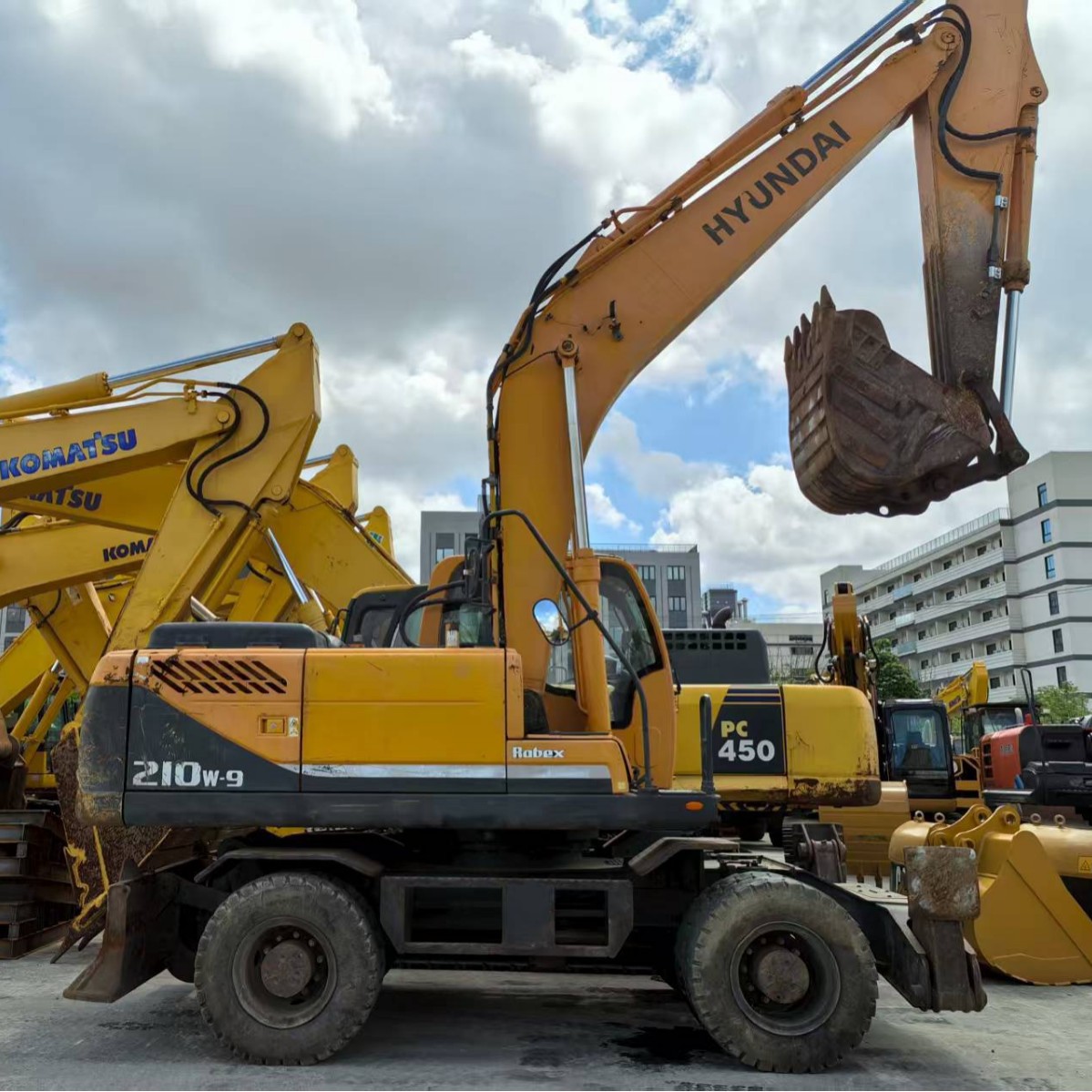 外贸直供韩国现代大型挖掘机 210履带挖土机 市政工程建设钩机