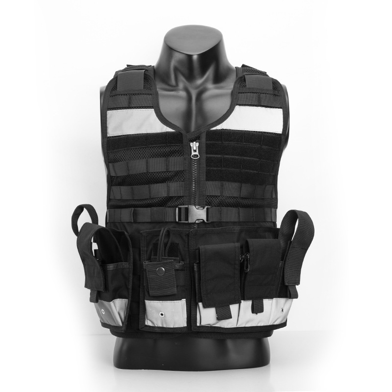 Cross-Border Tactical Vest, Multi-Functional Protective Vest, Reflective Vest for Road Construction, Reflective Clothing for Duty, Safety Vest Cross-Border Tactical Vest, Multi-Functional Protective Vest, Reflective Vest for Road Construction, Reflective Clothing for Duty, Safety Vest