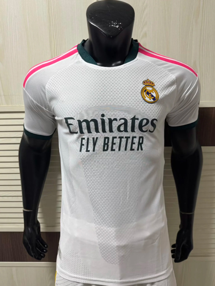 2627 camisetas de fútbol versión jugador, nuevas camisetas de fútbol de clubes como Barcelona, Real Madrid, Bayern, Arsenal, París.