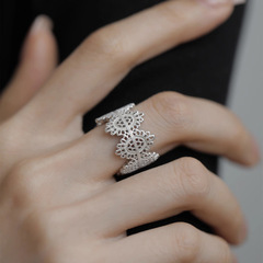 Ins cold wind lace mesh hollow edge antique style open ring personal simple versatile floral ring for women trendy