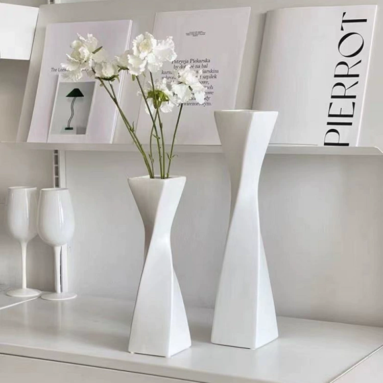 Geometry reversing vase Nordic ins -white rotating ceramic dried flower flower interoboat living room Homestay decorative ornaments