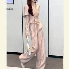 2025年初夏の服装は控えめで上品、軽い高級感、女神風、高級感、重要な機会のピンクスーツ