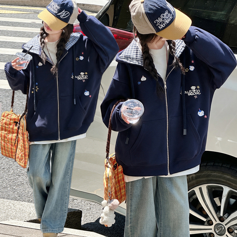 女童秋季外套2026新款儿童秋装洋气连帽上衣大童春秋休闲拉链卫衣