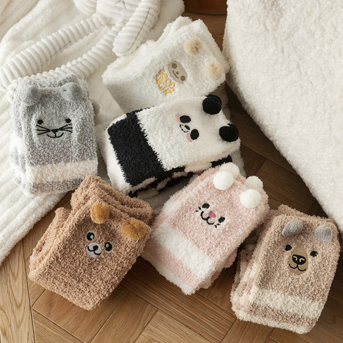 23 coral velvet socks winter warm knee socks wholesale cartoon embroidery Japanese high knee socks for women