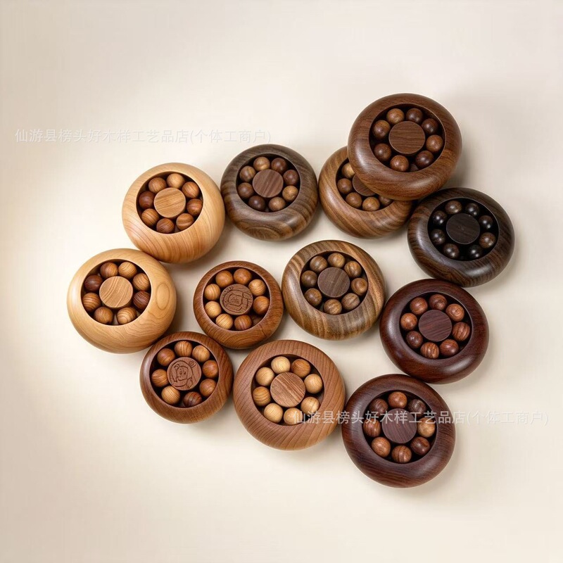 Green Sandalwood Spinning Handpiece for Stress Relief and Healing, Thickened Version, Good Luck Charm for Men, Wholesale Hot-Selling Item Green Sandalwood Spinning Handpiece for Stress Relief and Healing, Thickened Version, Good Luck Charm for Men, Wholesale Hot-Selling Item