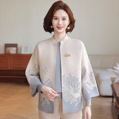 2025新款妈妈装春秋短款外套中老年女洋气两件套上衣针织毛衣开衫