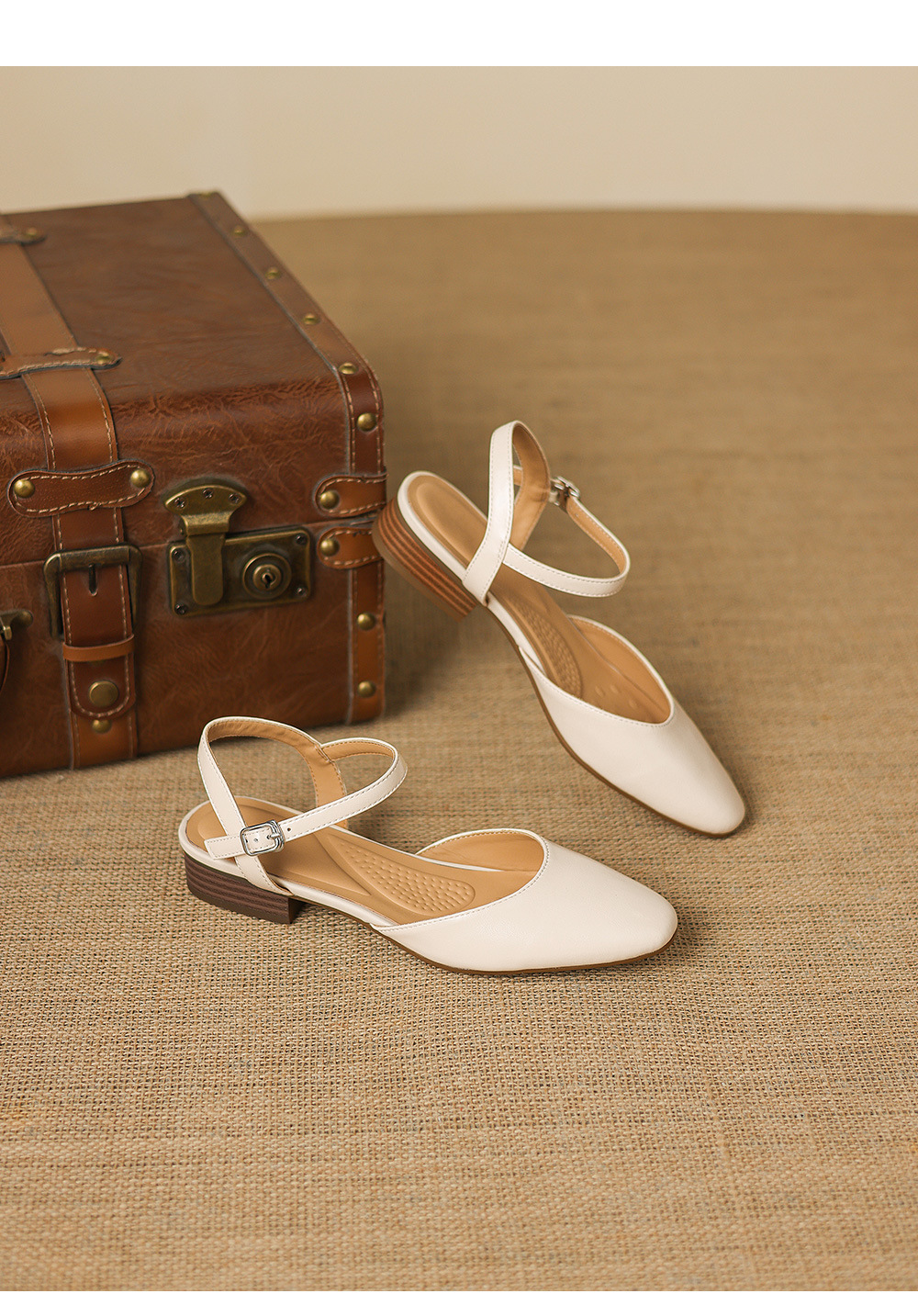Sandal nữ quai chữ V bít mũi đế bệt phong cách đơn giản — đen chi tiết 15