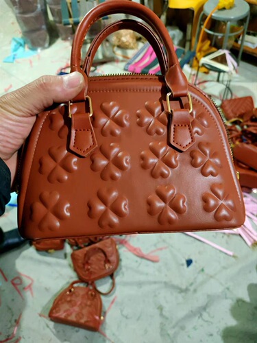 Shell bag 2024 new ins new fashion women's bag shoulder bag hand carry soft leather large capacity crossbody bag