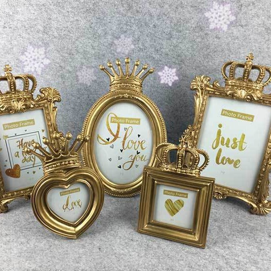 European Creative Home Resin Photo Frame Wall Hanging Wedding Photo Golden Crown Combination Photo Frame Crafts Wholesale