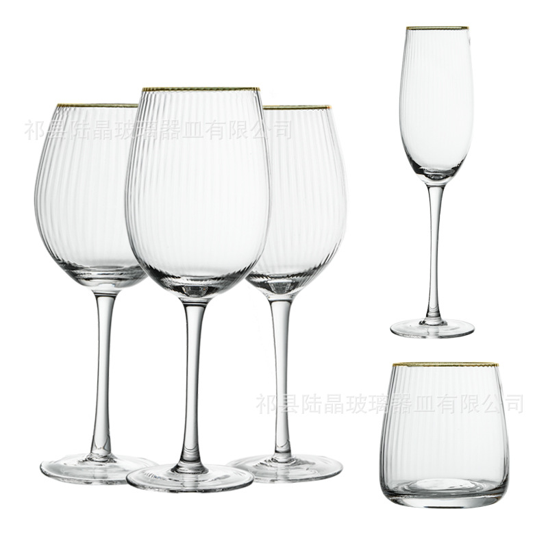 Transparente patrón vertical cristal en forma de corazón copa de vino tinto copa de champán Phnom Penh copa de vino creativo al por mayor