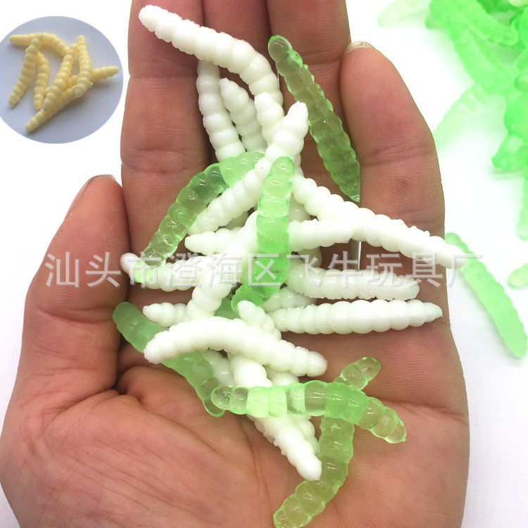 Imitation maggot bread bug fake bait soft worm soft maggot creative Novelty Funny Halloween small toy soft Caterpillar