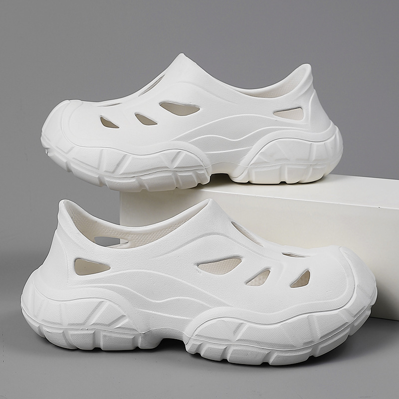 Baotou zapatillas para hombres de verano nuevo estilo de ropa exterior pisar mierda sensación deportiva juvenil agujero conducir sandálias de playa de tamaño grande