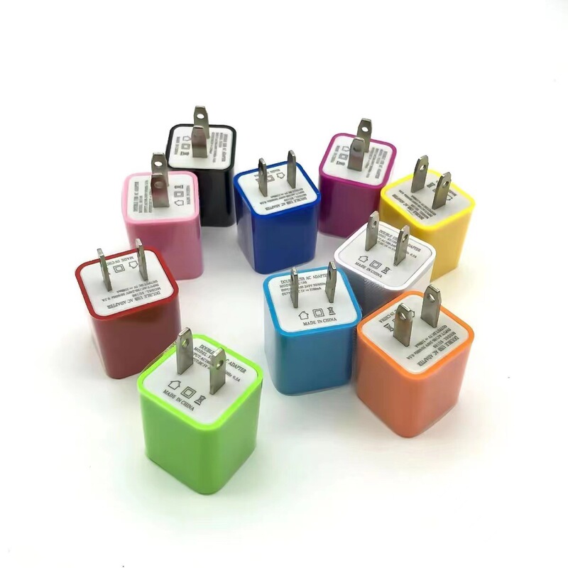 Big green dot color dual USB charger 5V foot 1A color 2USB color charging head Big green dot color dual USB charger 5V foot 1A color 2USB color charging head