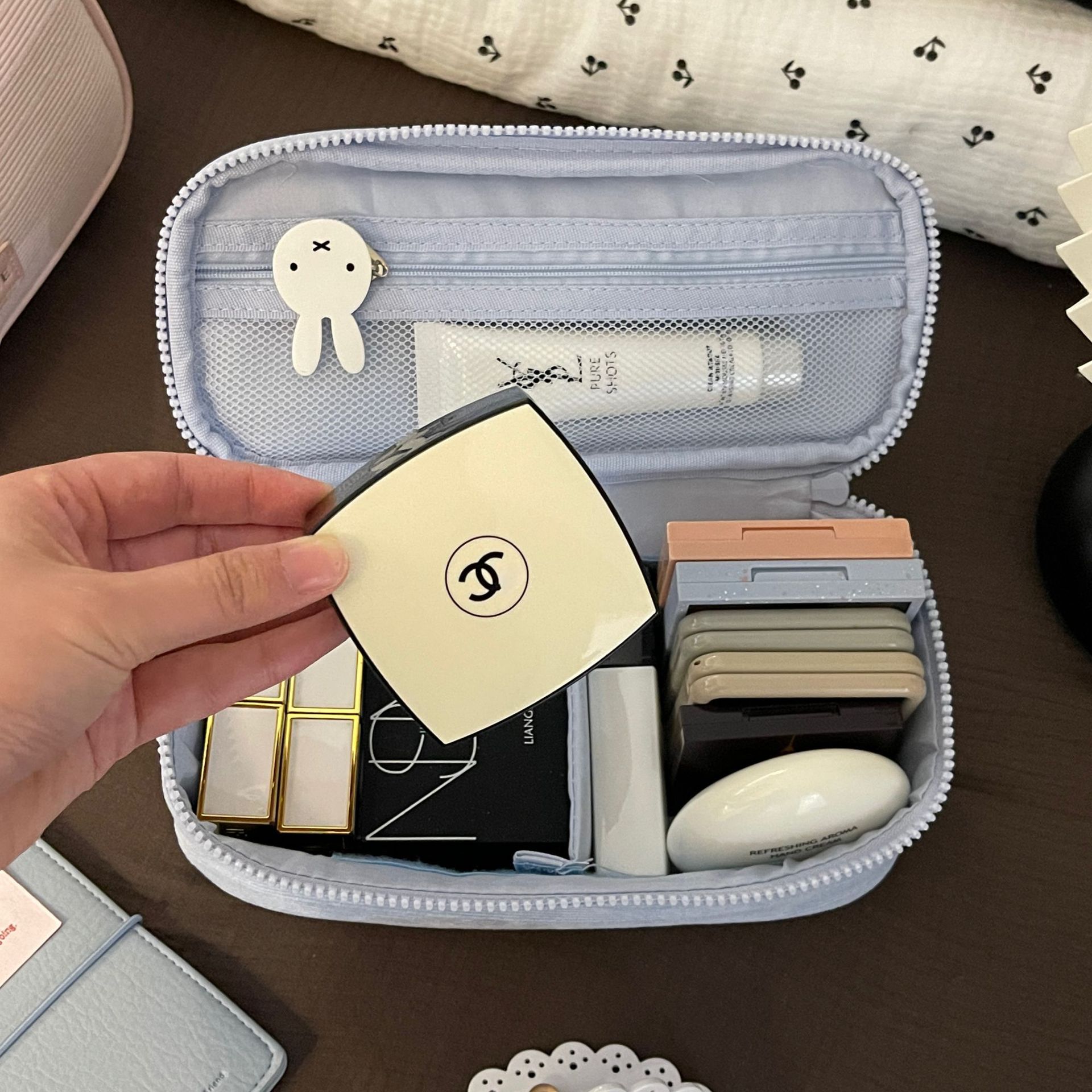 Nuevo bolso de maquillaje portátil, nuevo viaje de alta calidad, maquillaje de gran capacidad, almacenamiento de lavado portátil