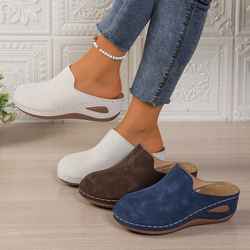 Summer new arrival women's outdoor wedge sandals, large size, thick-soled, European and American style, slip-on closed-toe half-sandals, wholesale, size 43.