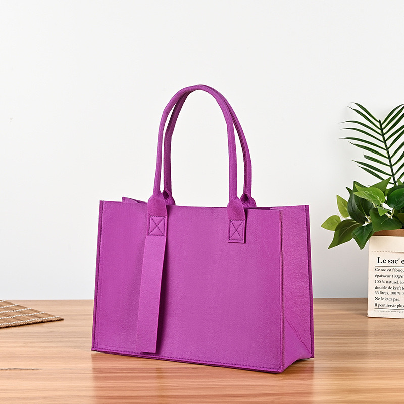 Streetwear Style Women's Streetwear Color Block Solid Color Felt Shopping Bags