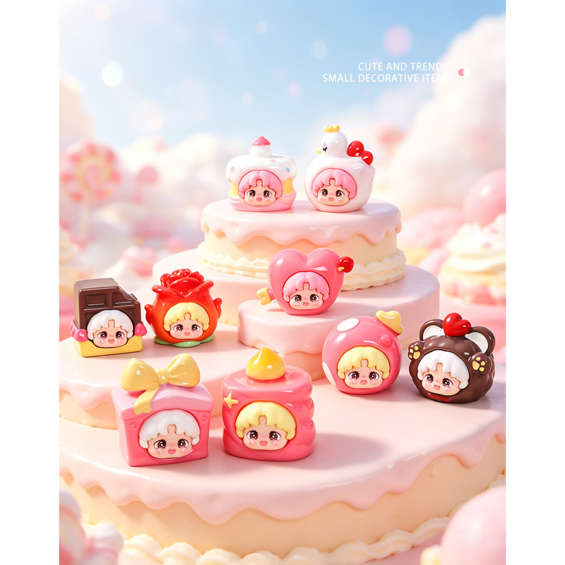 Creative and heartwarming series of cute little figurines, adorable and trendy collectible dolls, perfect for decorating your office desk Creative and heartwarming series of cute little figurines, adorable and trendy collectible dolls, perfect for decorating your office desk