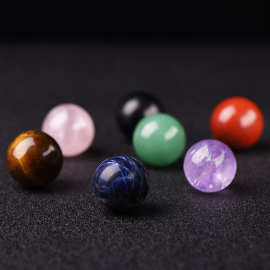 厂家批发天然水晶球 瑜伽灵球水晶原石七彩水晶圆球套装标本