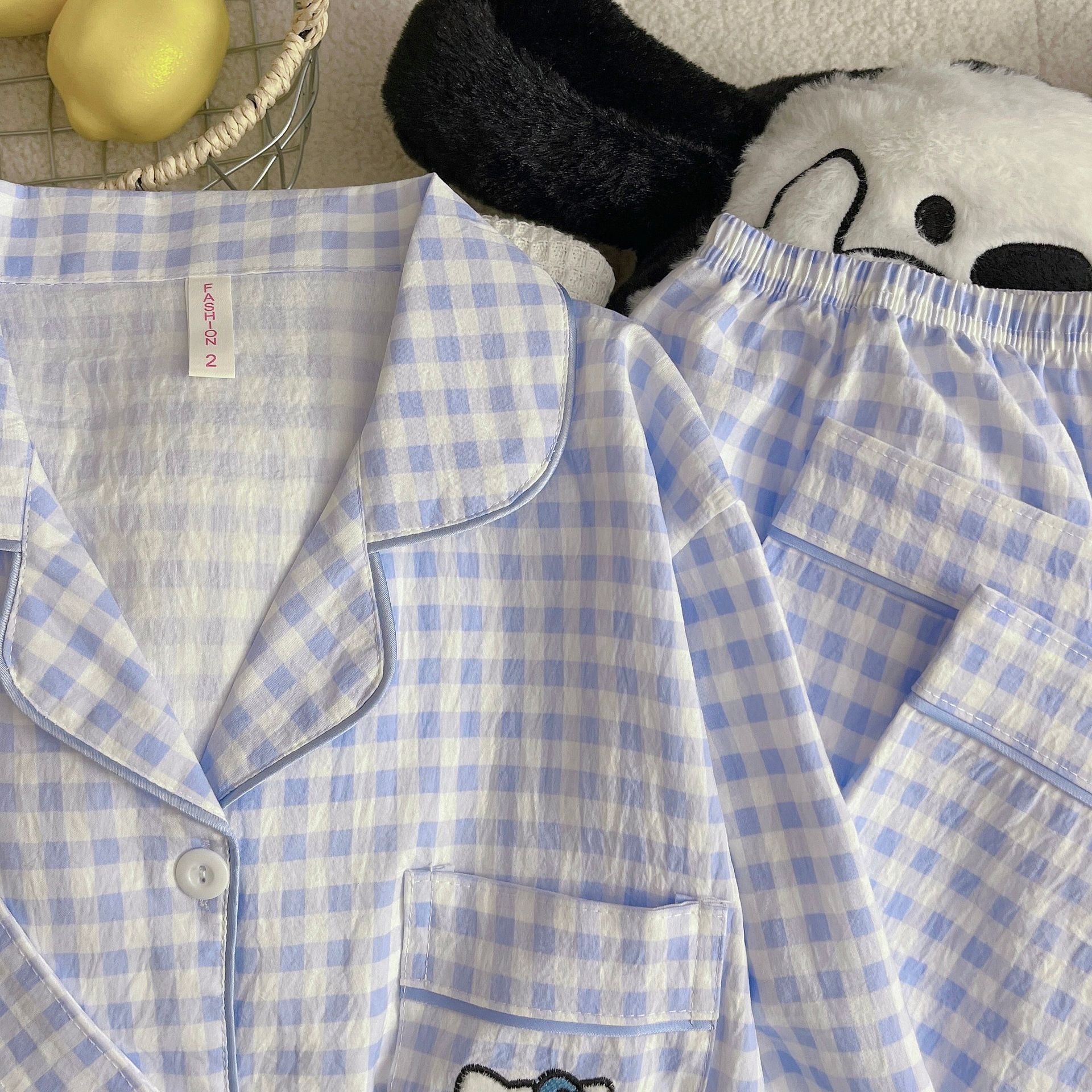 Al por mayor transfronterizo nueva primavera y otoño bordado KT gato nubes algodón dulce pijama manga larga pantalones largos set de ropa para el hogar