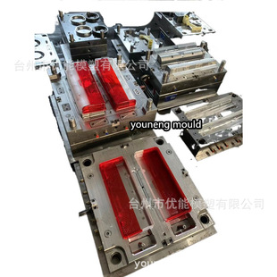 ��܇LED���{��APP��⾀܇���b��߲ʃx����T�p���pɫ��ģ��
