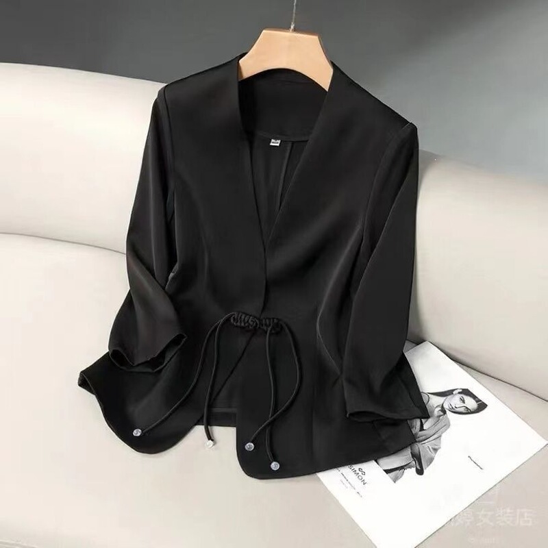 Short Stylish Blazer, Three-Quarter Length, 2024 Summer Thin Style, Chinese National Style, Slim Fit for Petite Figures, Champagne Color